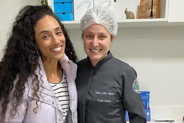 Resultado de alinhadores Invisalign® na AMC Odontologia — São Paulo